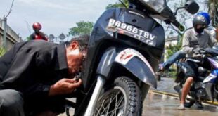 Lihat 3 Cara Mengatasi Motor Mogok Secara Tiba tiba