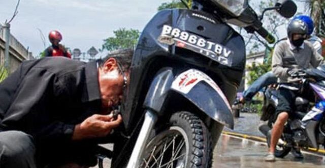 Lihat 3 Cara Mengatasi Motor Mogok Secara Tiba tiba